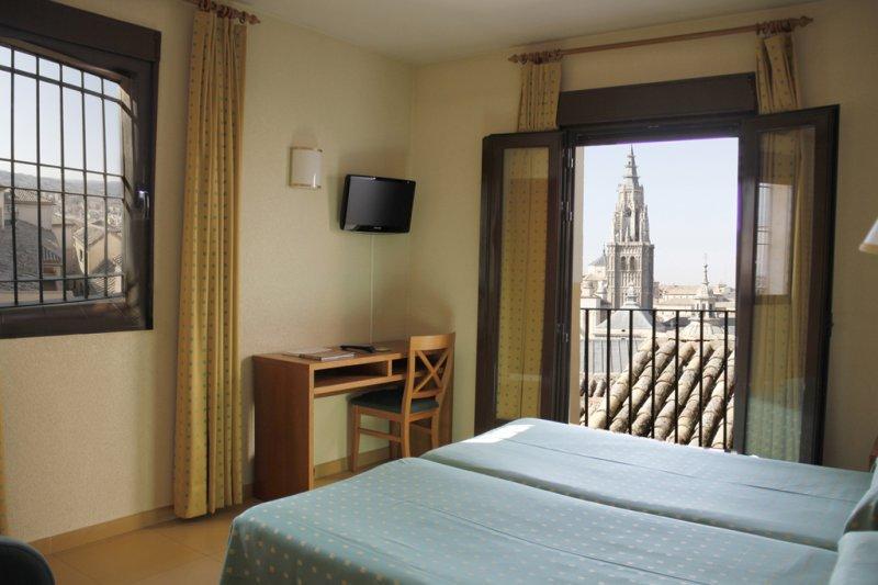Hotel Yit Conquista De Toledo Exterior photo