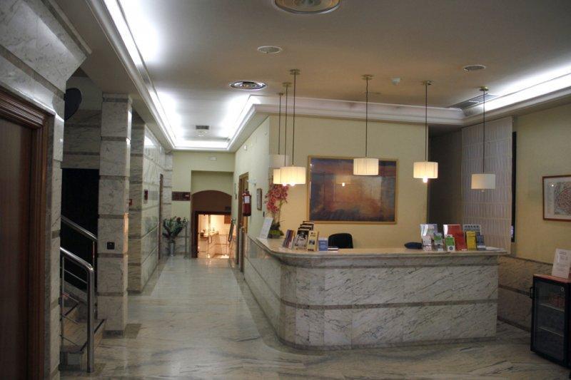 Hotel Yit Conquista De Toledo Exterior photo